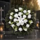 Fekvő temetési koszorú 60 cm, fehér selyem rózsákkal, liliommal és kálákkal, fenyőalapon