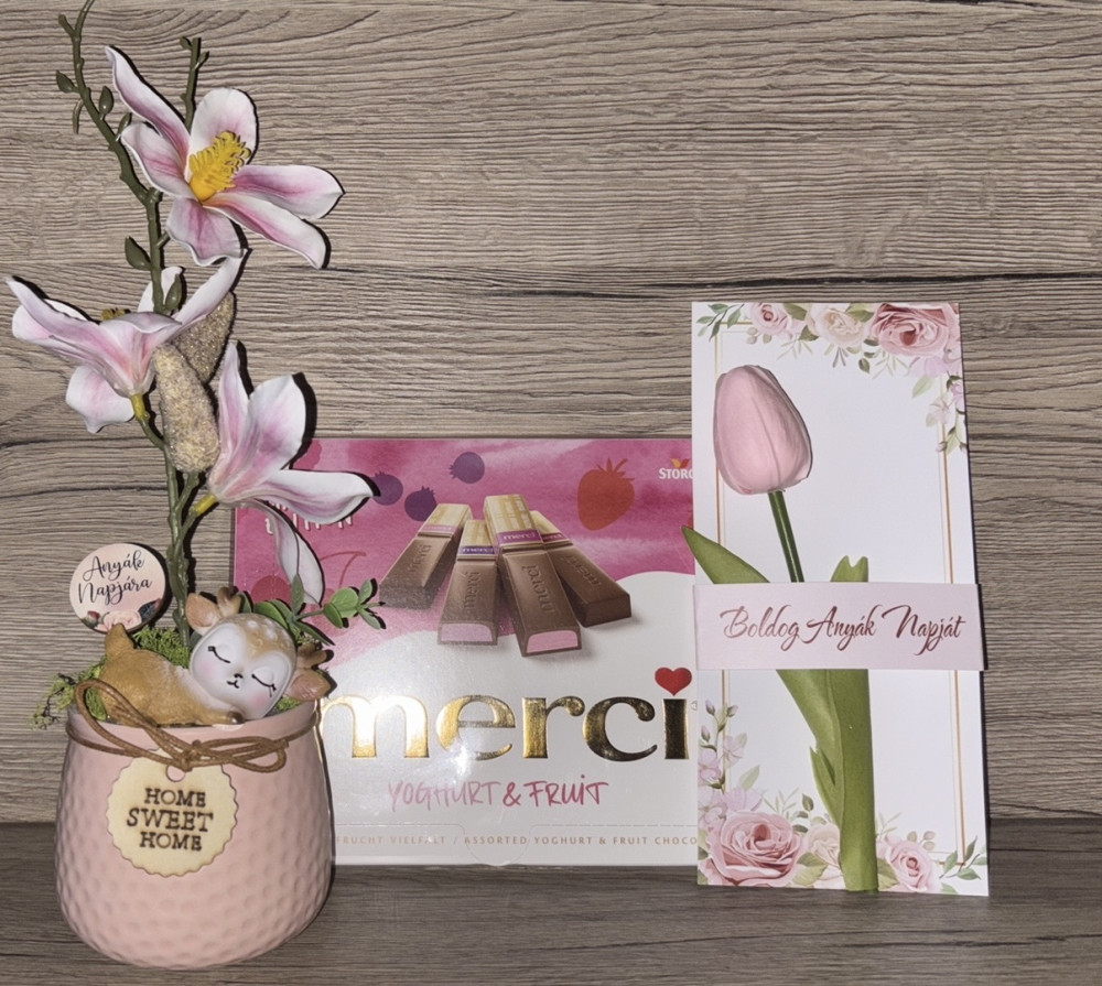 Anyáknapi köszöntő kártya (tulipános, 4 színben)
